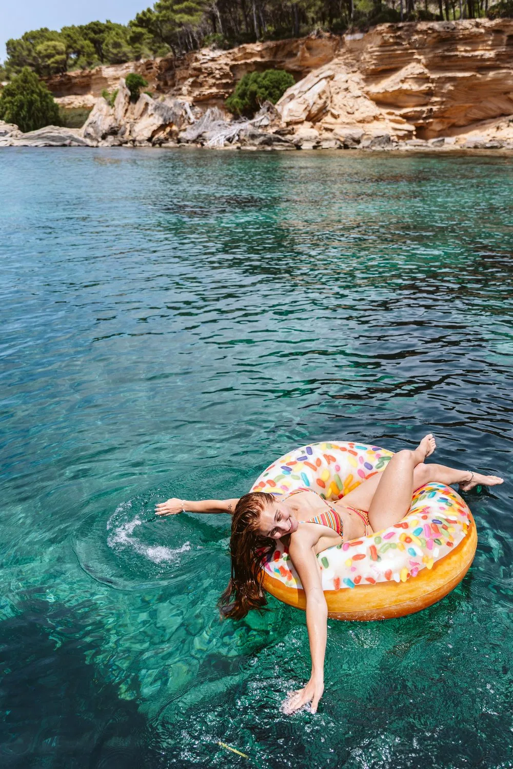 Llaüt Na Rumba navegando por la costa norte de Mallorca